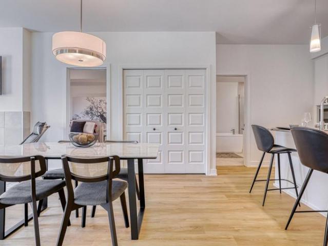 Apartment 3 Bedroom For Rent Gatineau QC 2400 ES91483161