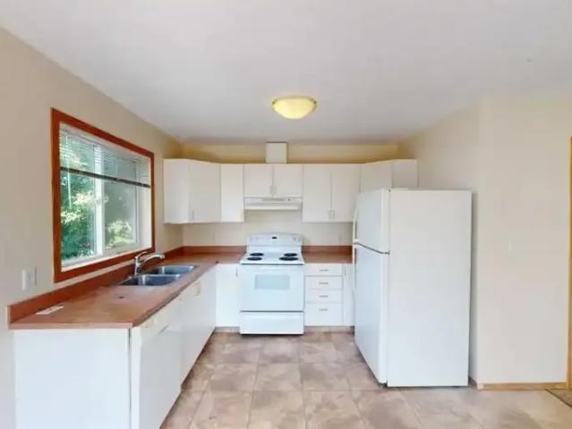 Apartment 3 Bedroom For Rent Grande Prairie AB 1800 ELS104362886
