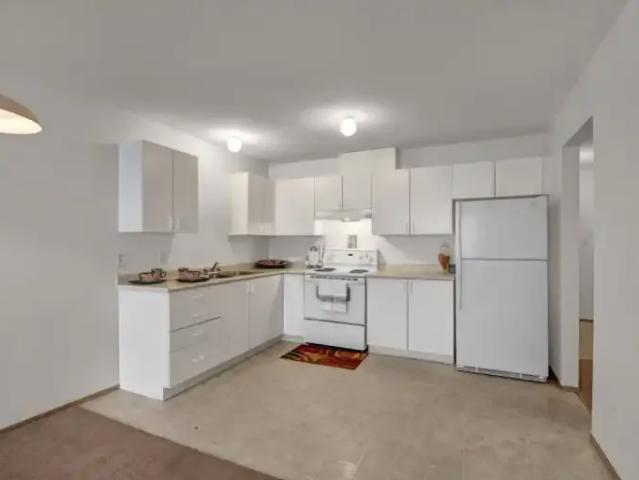 Apartment 3 Bedroom For Rent Grande Prairie AB 1815 ES102578238