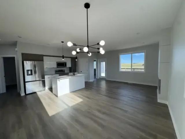 Apartment 3 Bedroom For Rent Grande Prairie AB 2650 ELS105268845