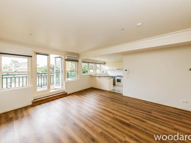 Apartment 3 Bedroom For Rent Hawthorn VIC 750 ES105745817