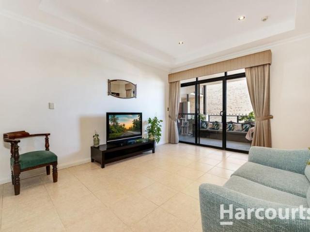 Apartment 3 Bedroom For Rent Joondalup WA ES106065104