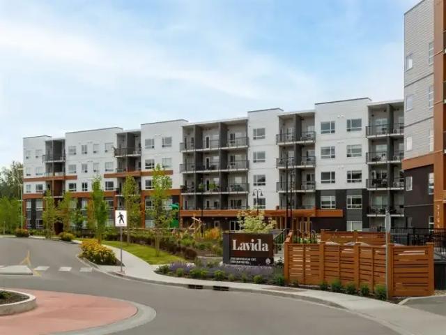 Apartment 3 Bedroom For Rent Kelowna BC 2800 ES103568635