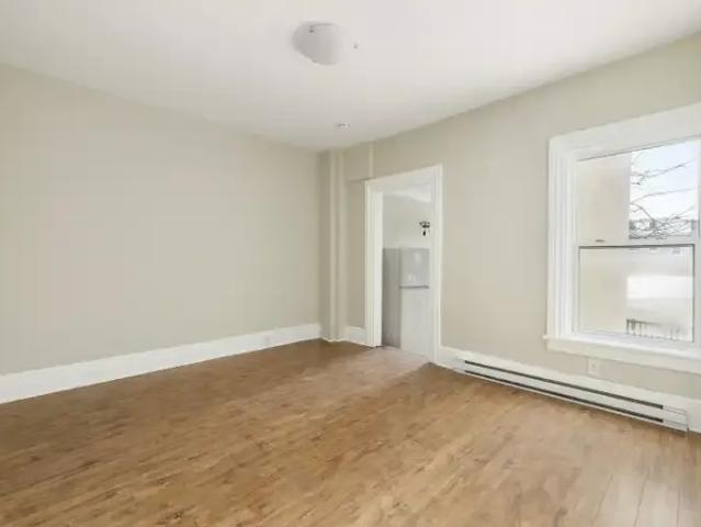 Apartment 3 Bedroom For Rent Kingston ON 2995 ES105378110