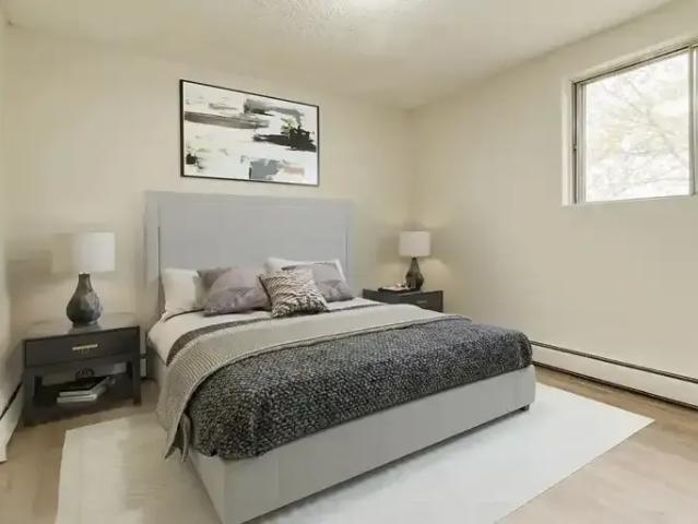 Apartment 3 Bedroom For Rent Lloydminster SK 1239 ES103150622