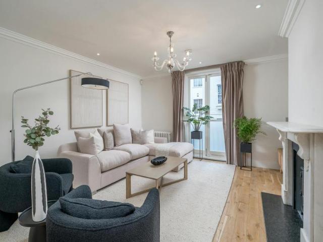 Apartment 3 Bedroom For Rent London London 10080 ES104958571