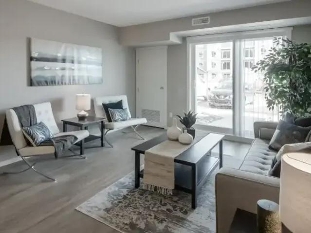 Apartment 3 Bedroom For Rent Penticton BC 2248 ES105623081