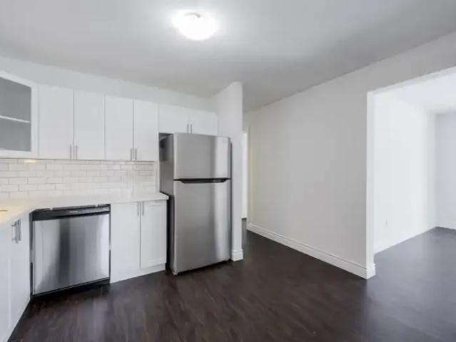 Apartment 3 Bedroom For Rent Peterborough ON 2199 ES103090786