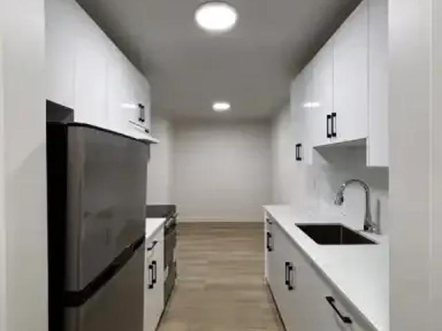 Apartment 3 Bedroom For Rent Prince Albert SK 1325 ES92296848