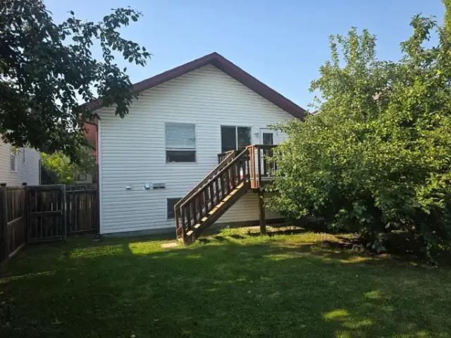 Apartment 3 Bedroom For Rent Red Deer AB 1850 ES106044716
