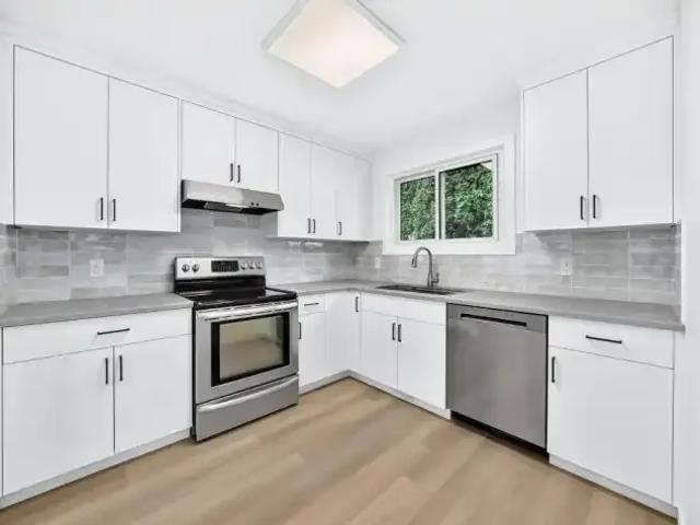Apartment 3 Bedroom For Rent Red Deer AB 1895 ES103594363