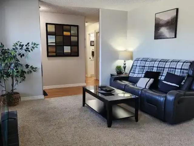 Apartment 3 Bedroom For Rent Red Deer AB 2695 ELS105793121