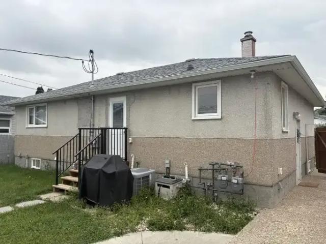 Apartment 3 Bedroom For Rent Red Deer AB 2300 ES104957588