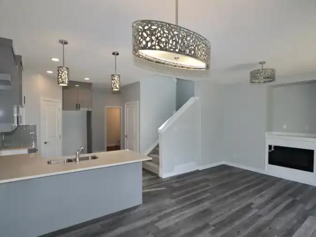 Apartment 3 Bedroom For Rent Redwater AB 1899 ES105643358