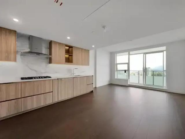 Apartment 3 Bedroom For Rent Surrey BC 2900 ES105643410