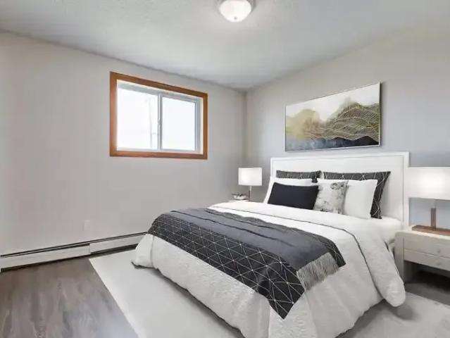 Apartment 3 Bedroom For Rent Swift Current SK 1530 ES104971572