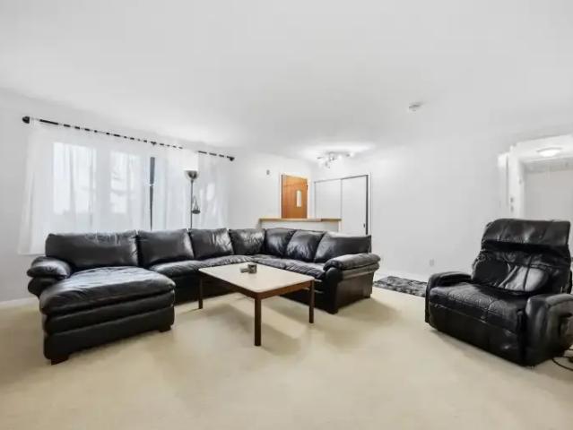 Apartment 3 Bedroom For Rent Sarnia ON 2500 ES105486386