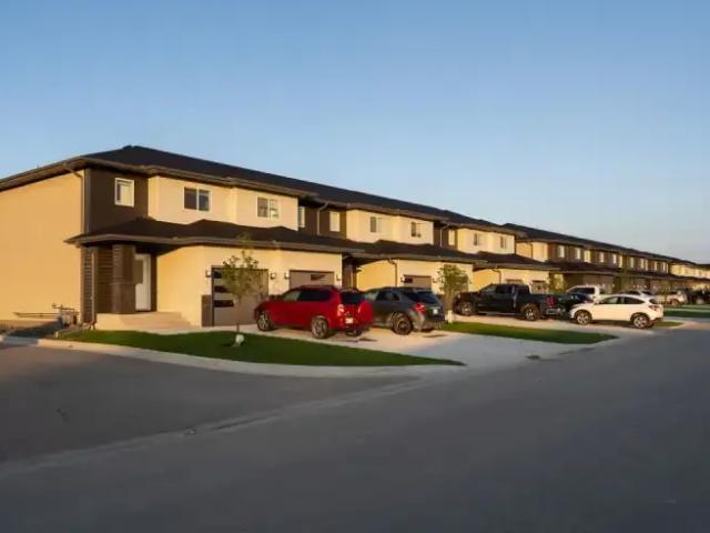 Apartment 3 Bedroom For Rent Selkirk MB 2116 ES99459693