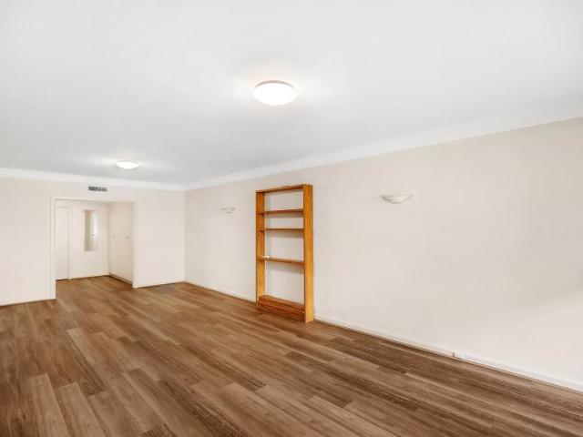 Apartment 3 Bedroom For Rent Toorak VIC 750 ES105863113