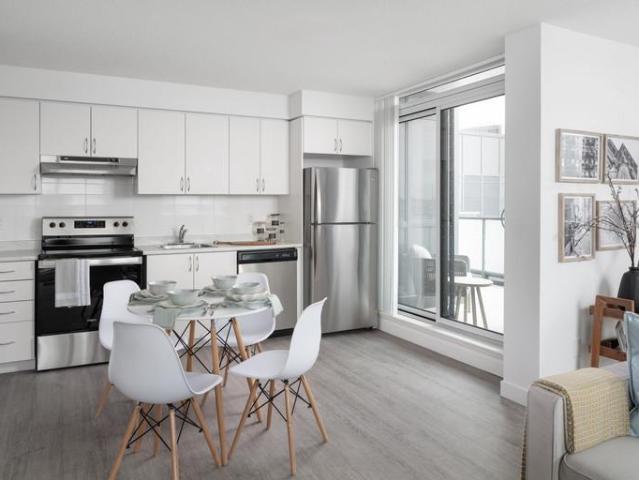 Apartment 3 Bedroom For Rent Toronto ON 3300 ES96587130