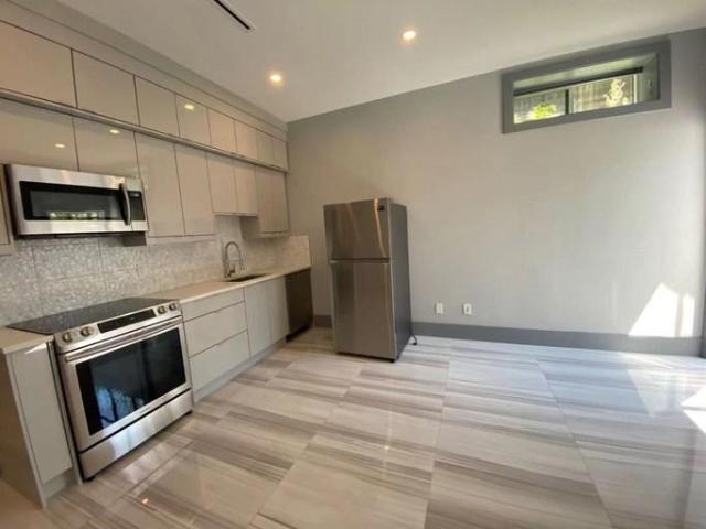 Apartment 3 Bedroom For Rent Vancouver BC 2950 ES103650712