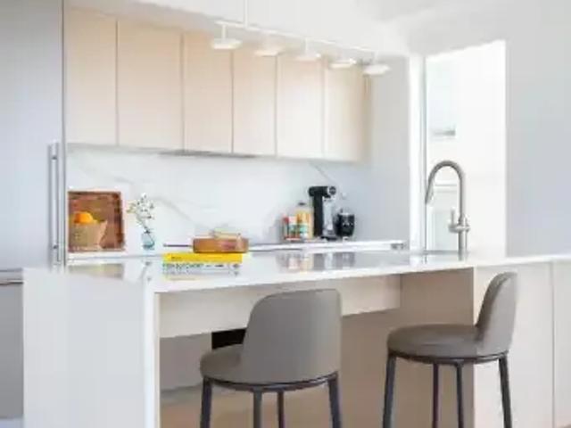 Apartment 3 Bedroom For Rent Victoria BC 4200 ES105100564