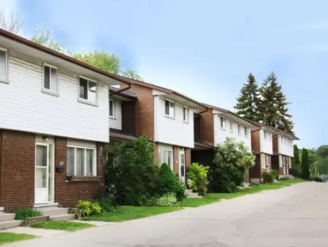 Apartment 3 Bedroom For Rent Waterloo ON 2297 ELS104841096