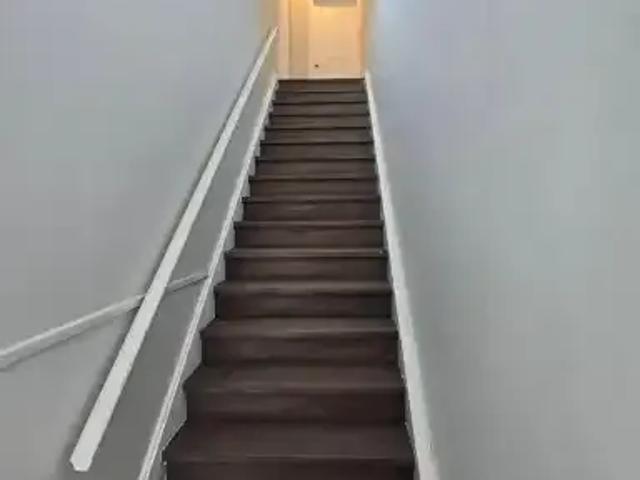 Apartment 3 Bedroom For Rent Welland ON 1850 ES101986821