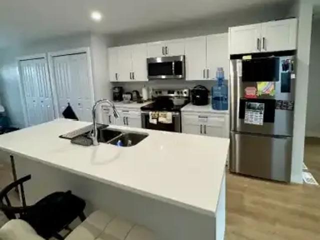 Apartment 3 Bedroom For Rent Winnipeg MB 1995 ES103695075