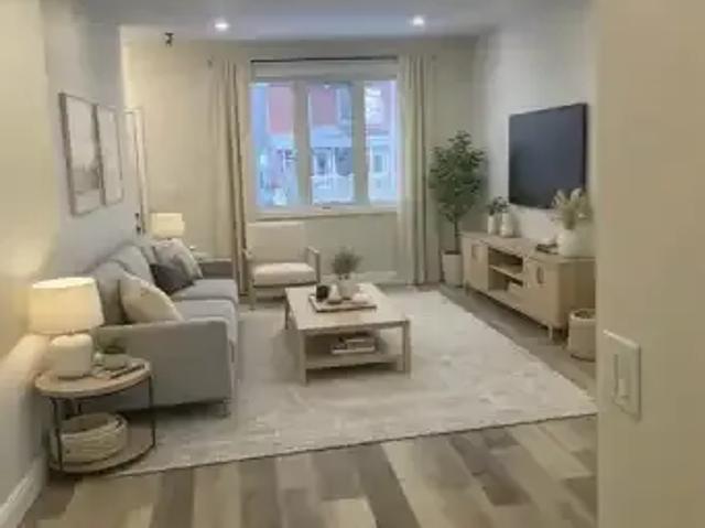 Apartment 3 Bedroom For Rent Windsor ON 1990 ES101186432