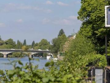 Apartment 3 Bedroom For Sale Surrey Staines 520000 ES102596800