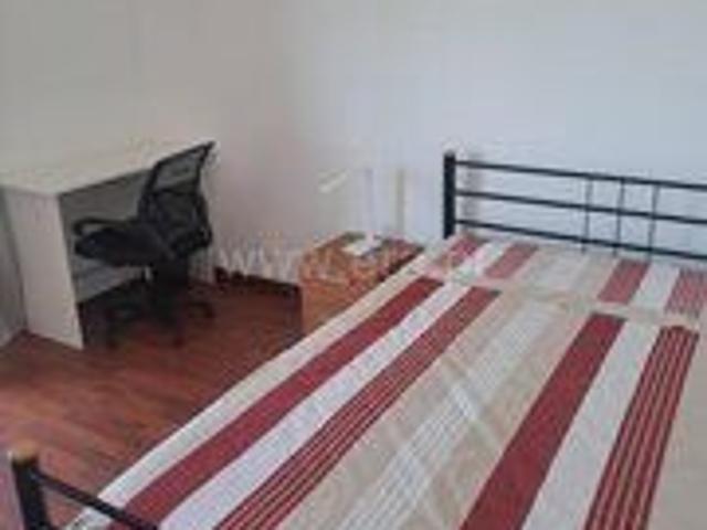 Apartment 3 bedrooms Covilhã parking space, furnished, balcony, garage, garden, equipped