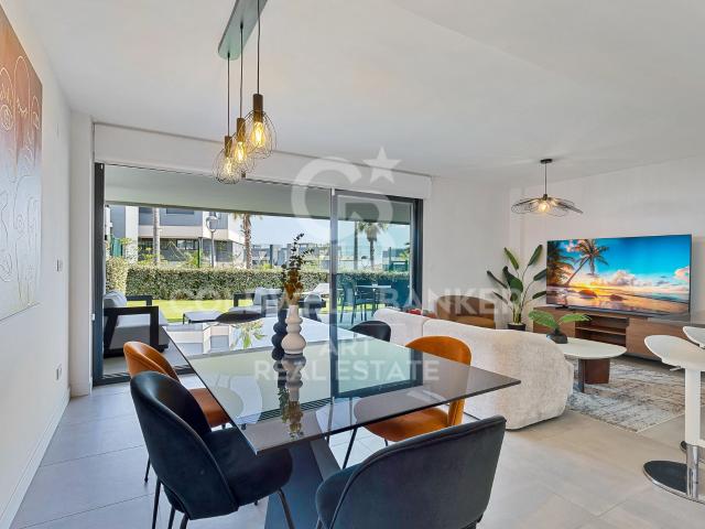 Apartment 3 Bedrooms Rent Estepona