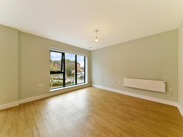 Apartment 3, Purl House, 10 Market. 1 bed apartment to rent £1,300 pcm £300 pw