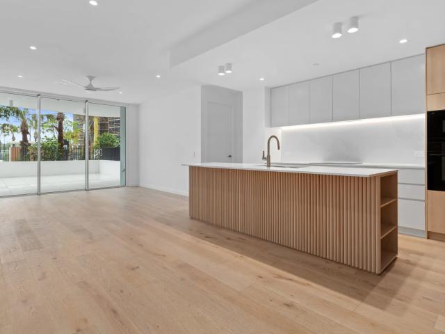 apartment 105/8 South Drive, Biggera Waters