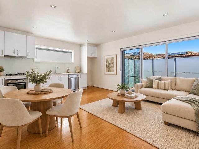 apartment 106/82 Hotham Street, St Kilda East
