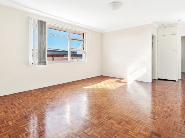 apartment 10/216 Ocean Street, Narrabeen