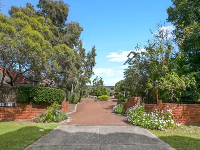 apartment 11/65 Macleod Road, Applecross