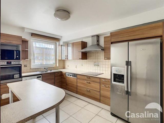 Apartment 110m², 3 bedrooms, visits only by mail