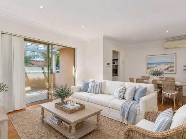 apartment 11/11 13 Hendy Avenue, Coogee