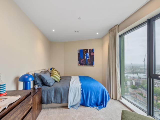 Apartment 1202