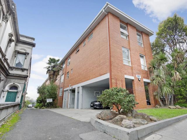 apartment 12/297 Church Street, Richmond