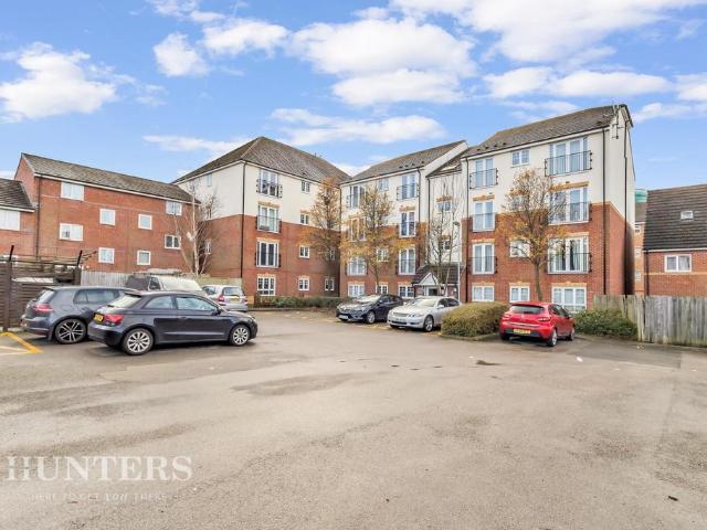 Apartment 12, 16 Kilmaine Avenue. 2 bed apartment to rent £1,050 pcm £242 pw