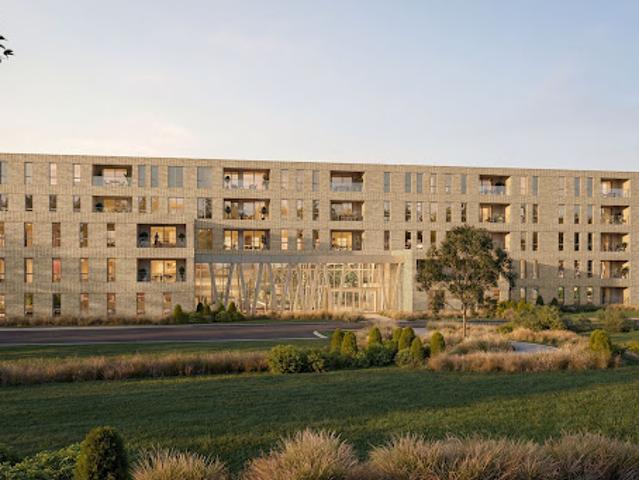 Apartment with pool
