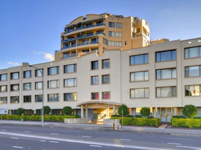 apartment 152/107 115 Pacific Highway, Hornsby