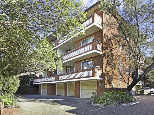 apartment 16/29 31 Albert Road, Strathfield