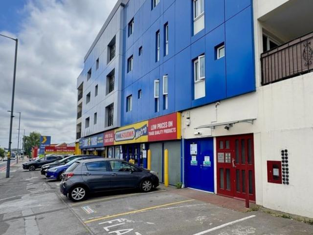 Oak Tree Court, B26
