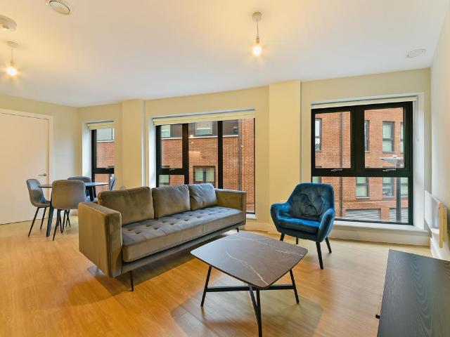 Apartment 17, Purl House, 10 Market. 2 bed apartment to rent £1,665 pcm £384 pw