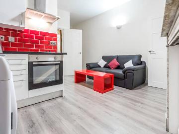 apartment 18 Queen Square, 18 Queen Square, Leeds, LS2 8AJ, West Yorkshire, GB