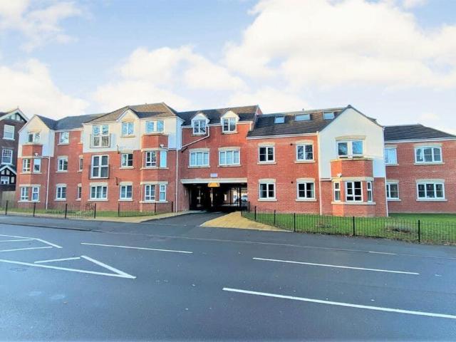 Apartment 18 Terreno Court. 2 bed apartment to rent £995 pcm £230 pw